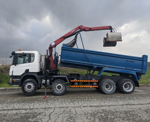 FRANTZ KING – TRUCK SCANIA P380 GRAB TIPPER 8X4 HMF CRANE 2010 (14)